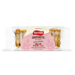 Bruschette ai cerali su sfondo bianco.