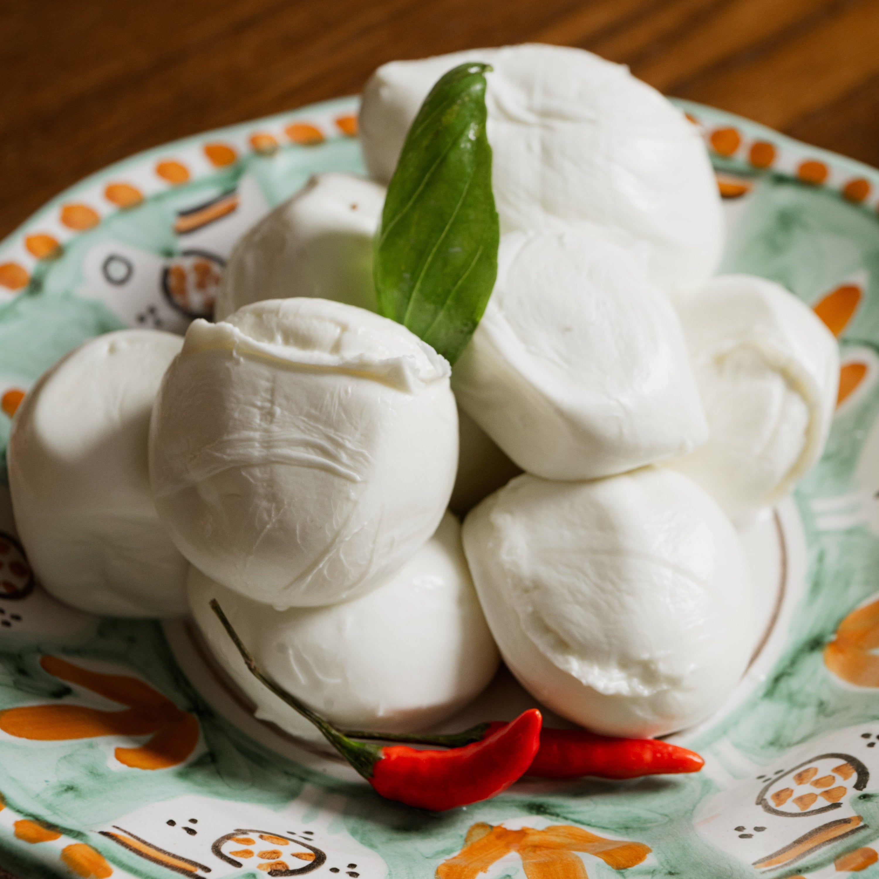 Mozzarella di bufala e lattosio: cosa sapere davvero